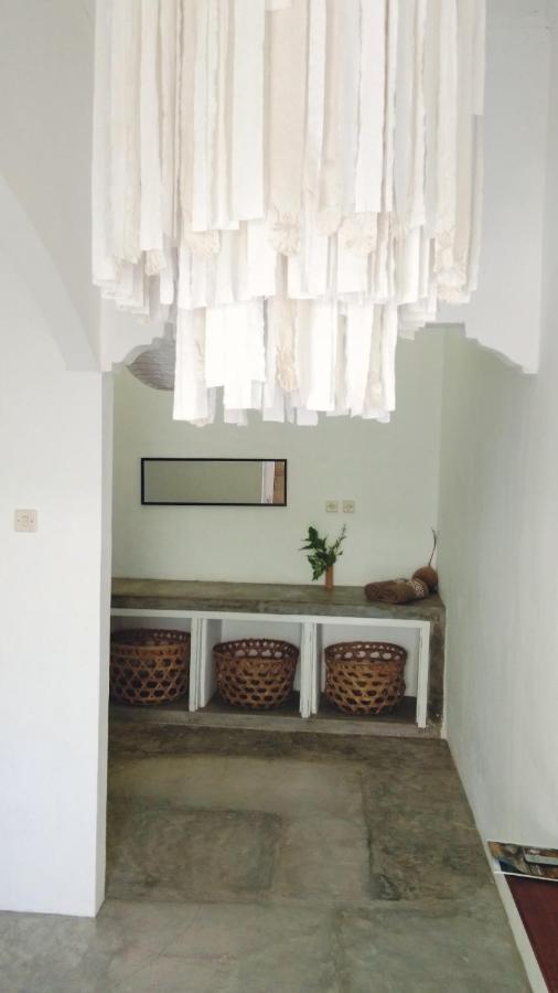 Bed and Breakfast Café des Arts Gili Air Exterior foto