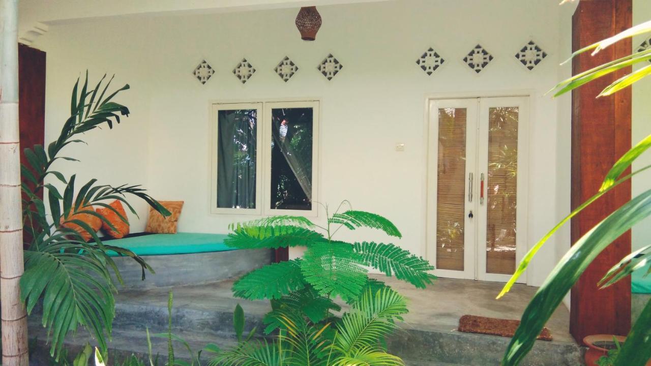 Bed and Breakfast Café des Arts Gili Air Exterior foto