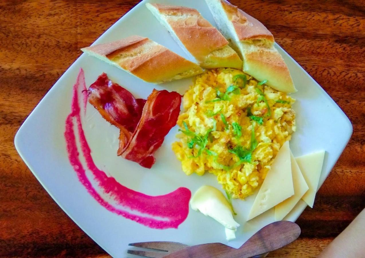 Bed and Breakfast Café des Arts Gili Air Exterior foto