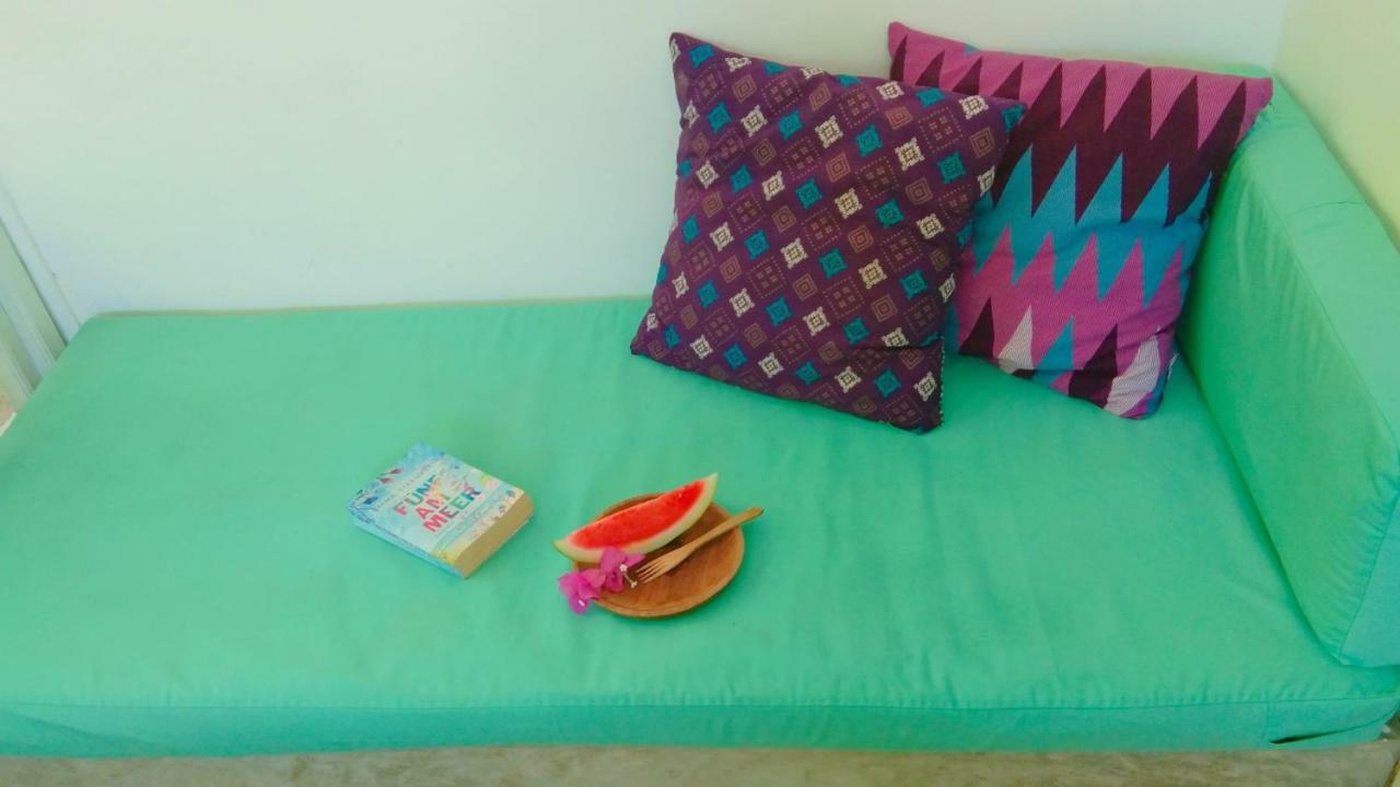 Bed and Breakfast Café des Arts Gili Air Exterior foto