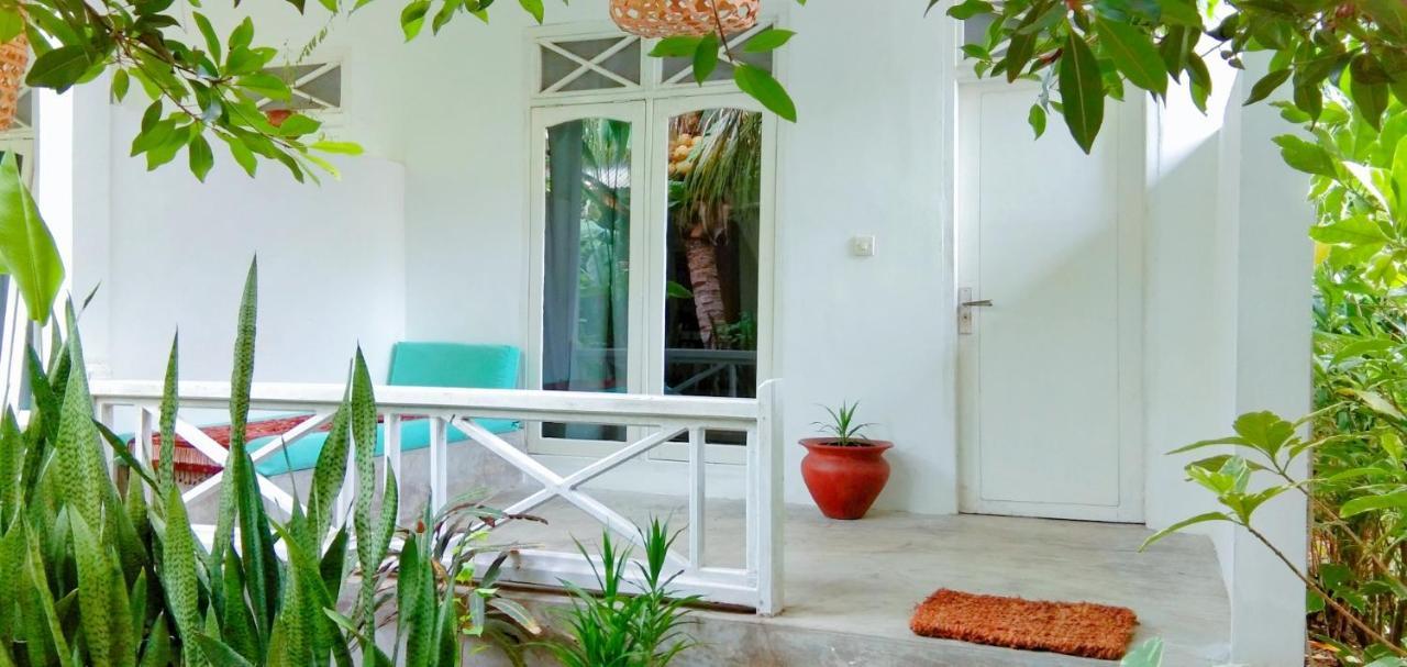 Bed and Breakfast Café des Arts Gili Air Exterior foto